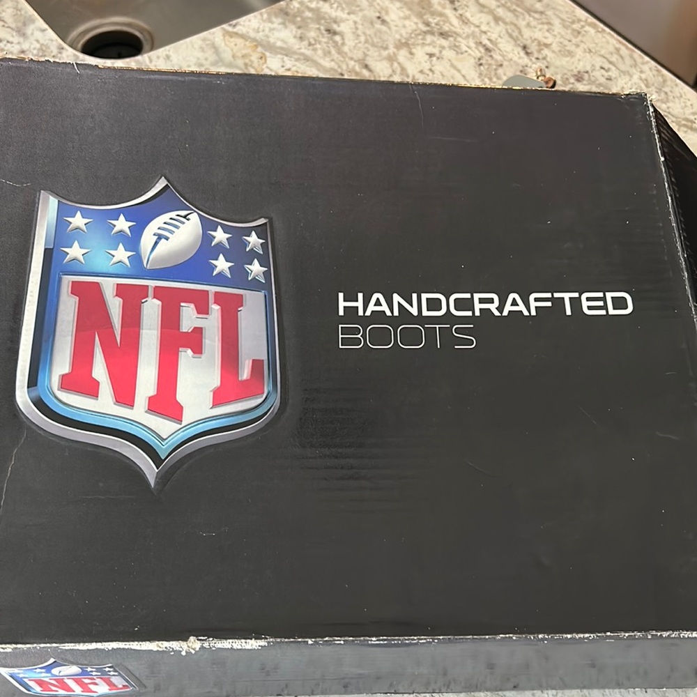 Denver Broncos Ladies Brown Leather Boots size 9.5 Fancy Stitched Cowboy